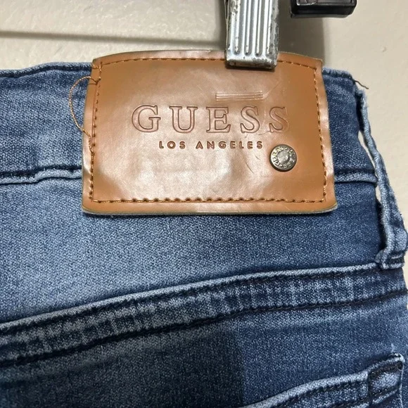 Guess Women'sBermuda Shorts Size 31 Blue Denim Drawstring Cuffed Rolled Hem Y2K - Picture 3 of 6